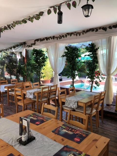 Отель Suzana Garden Венус Экстерьер фото